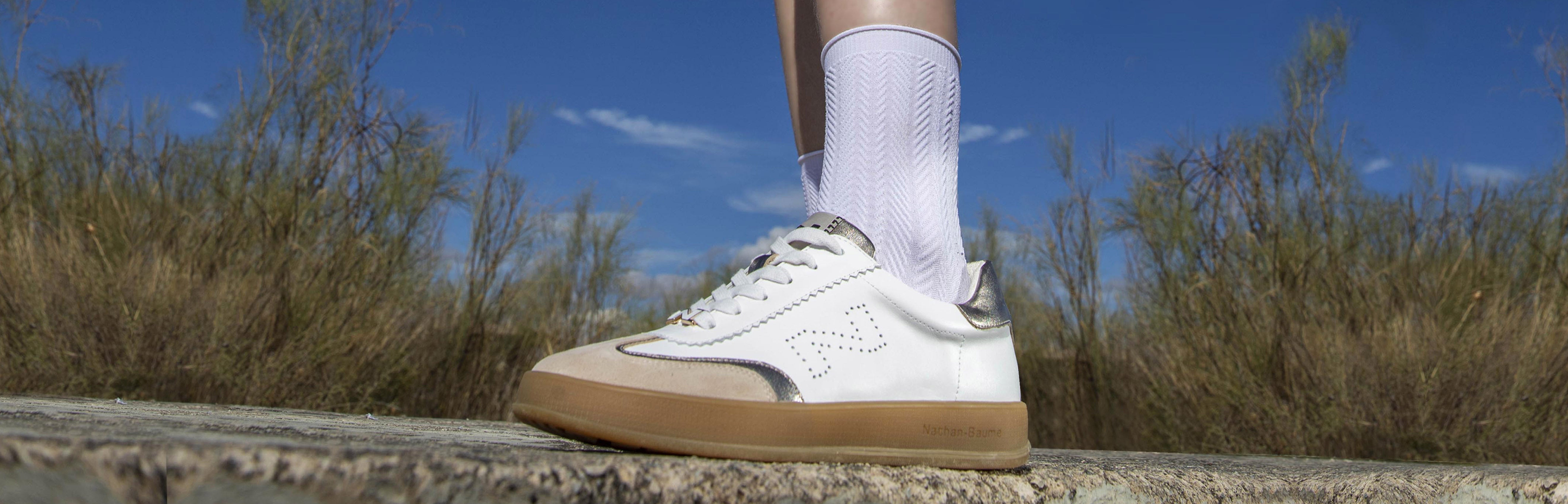 Beige Sneakers Styling