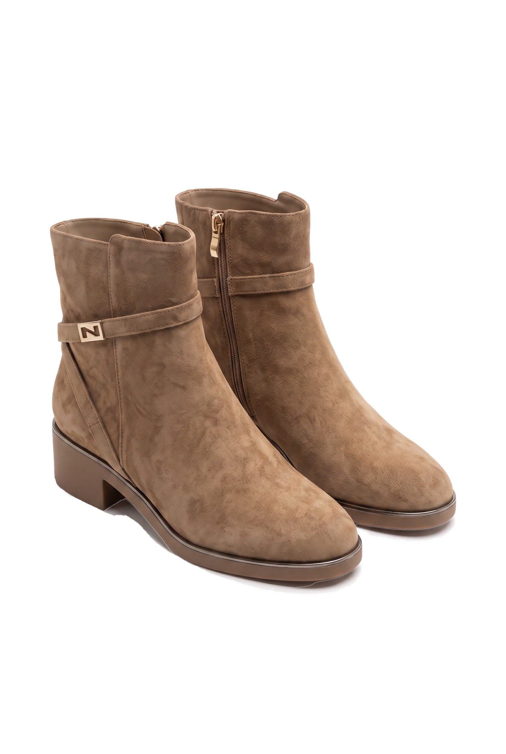 Nyra Finn Cognac
