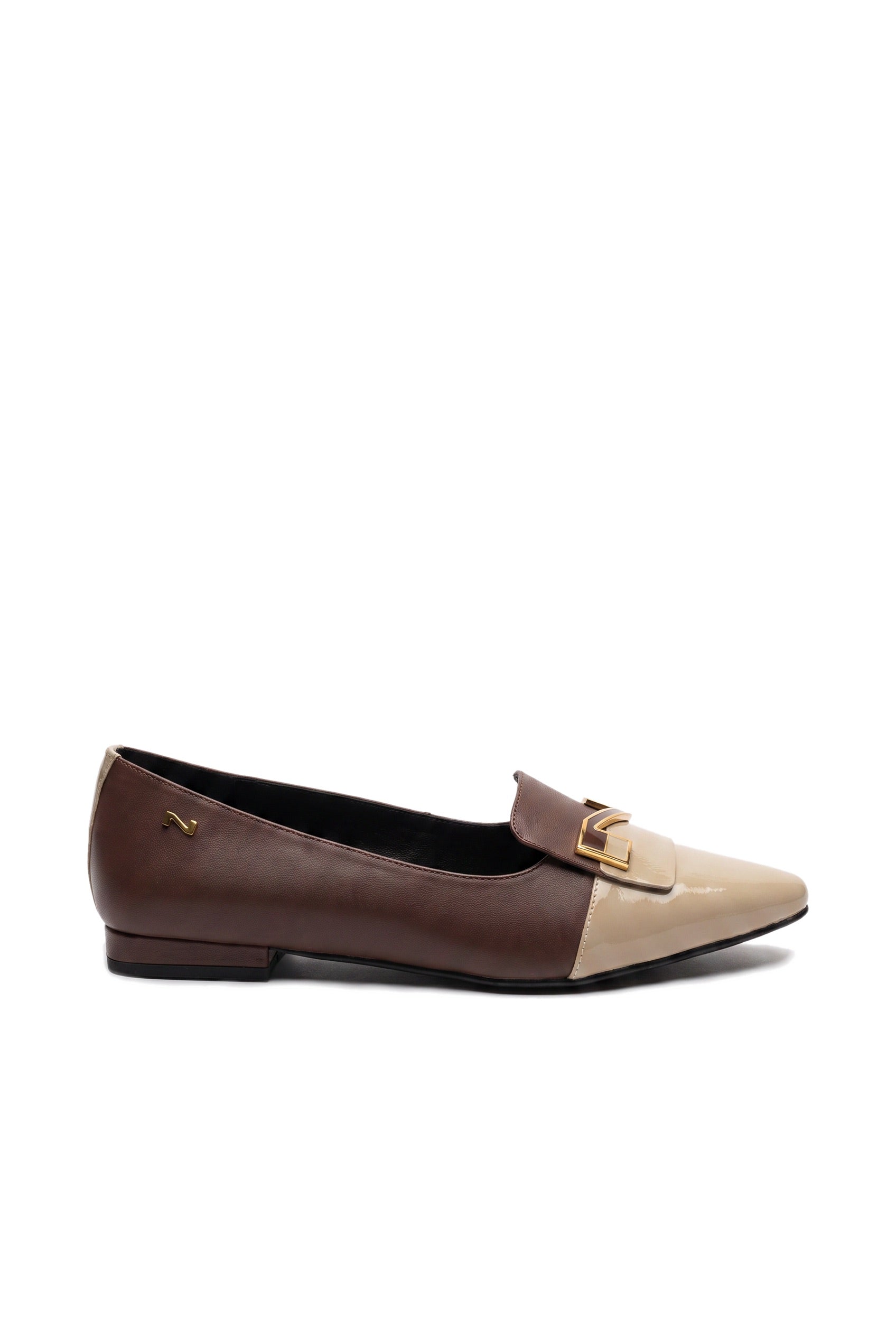 Aila Bray White